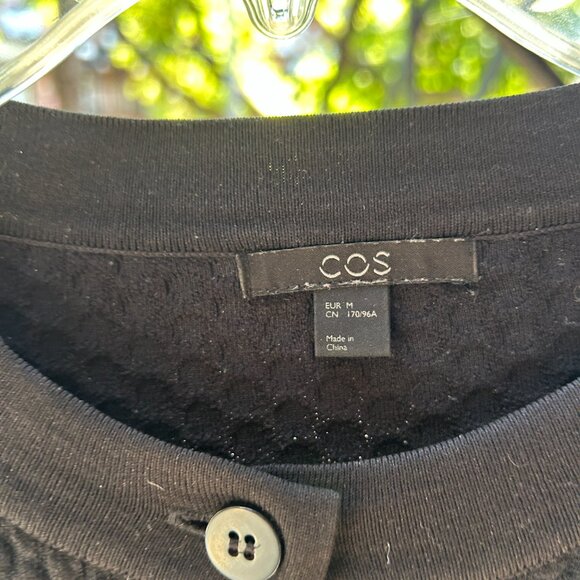 Black A line cardigan with large front pocket. - Picture 2 of 3